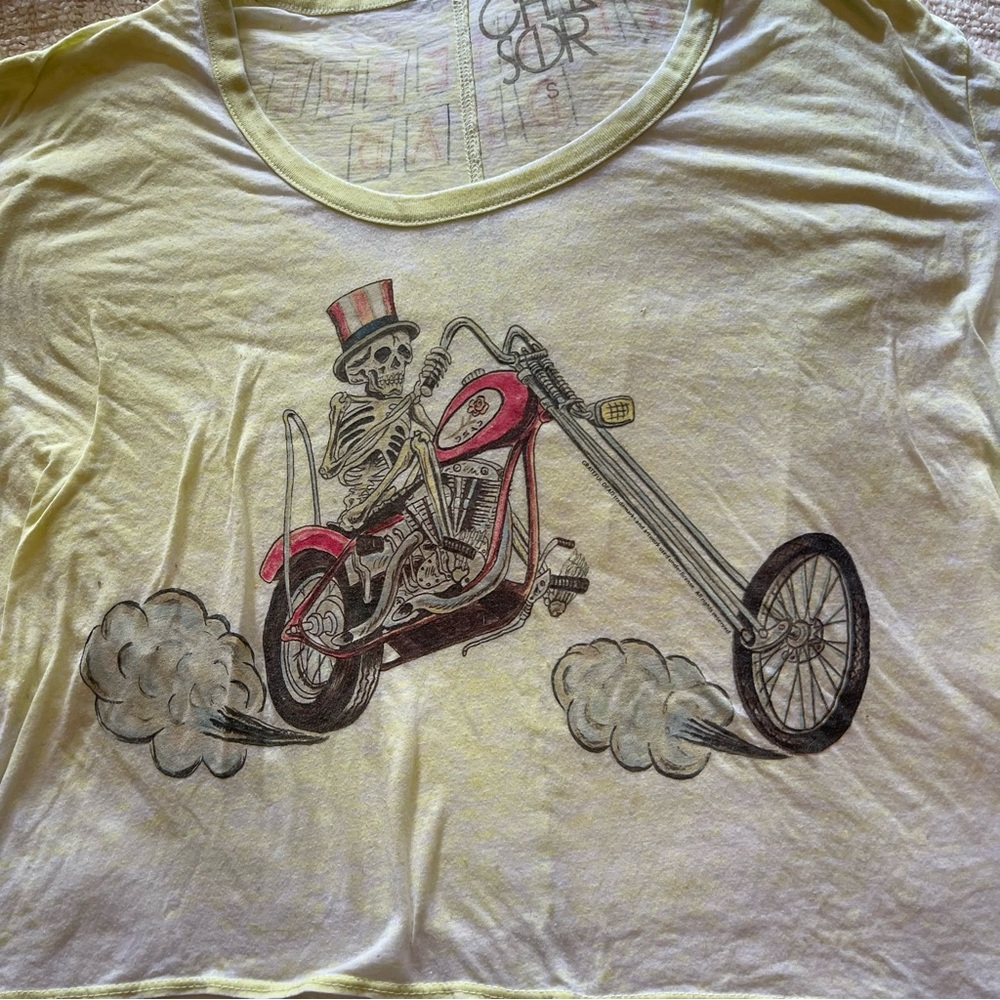 Chaser T-shirt Grateful Dead graphic yellow Size Small